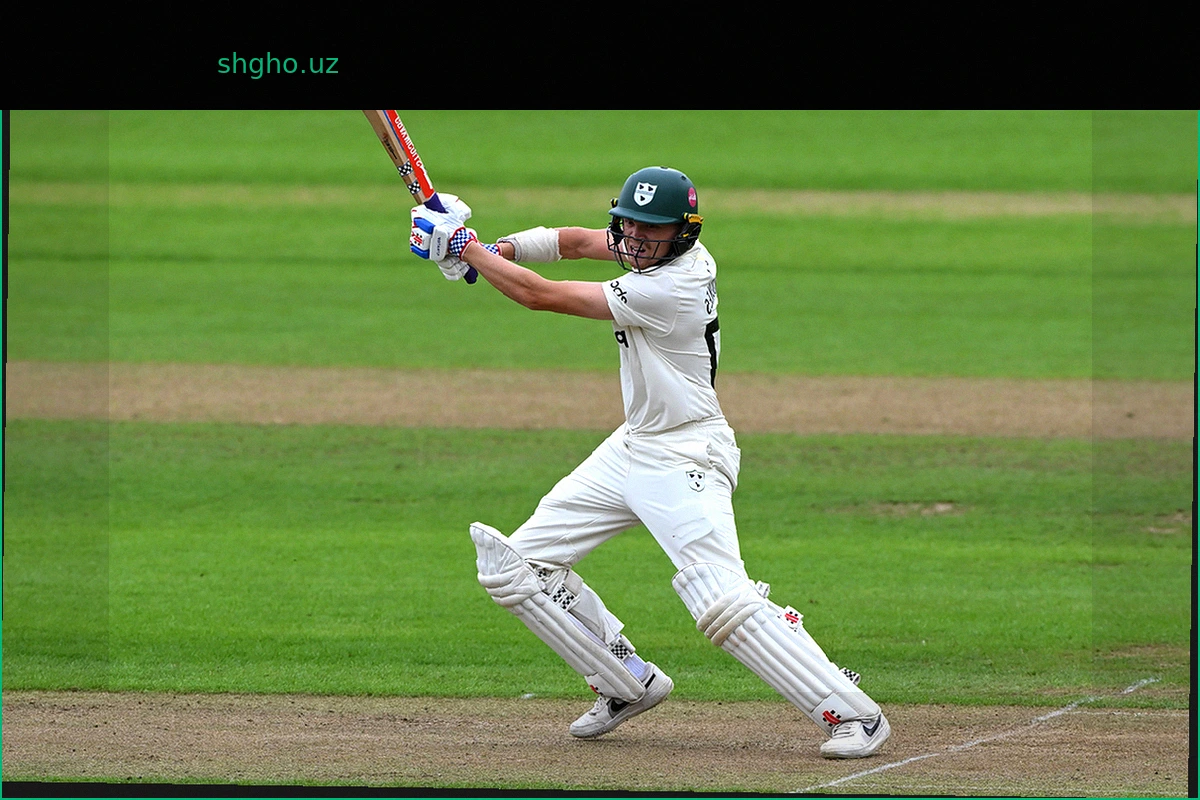 Brookes, Waite give Worcestershire the edge though draw beckons