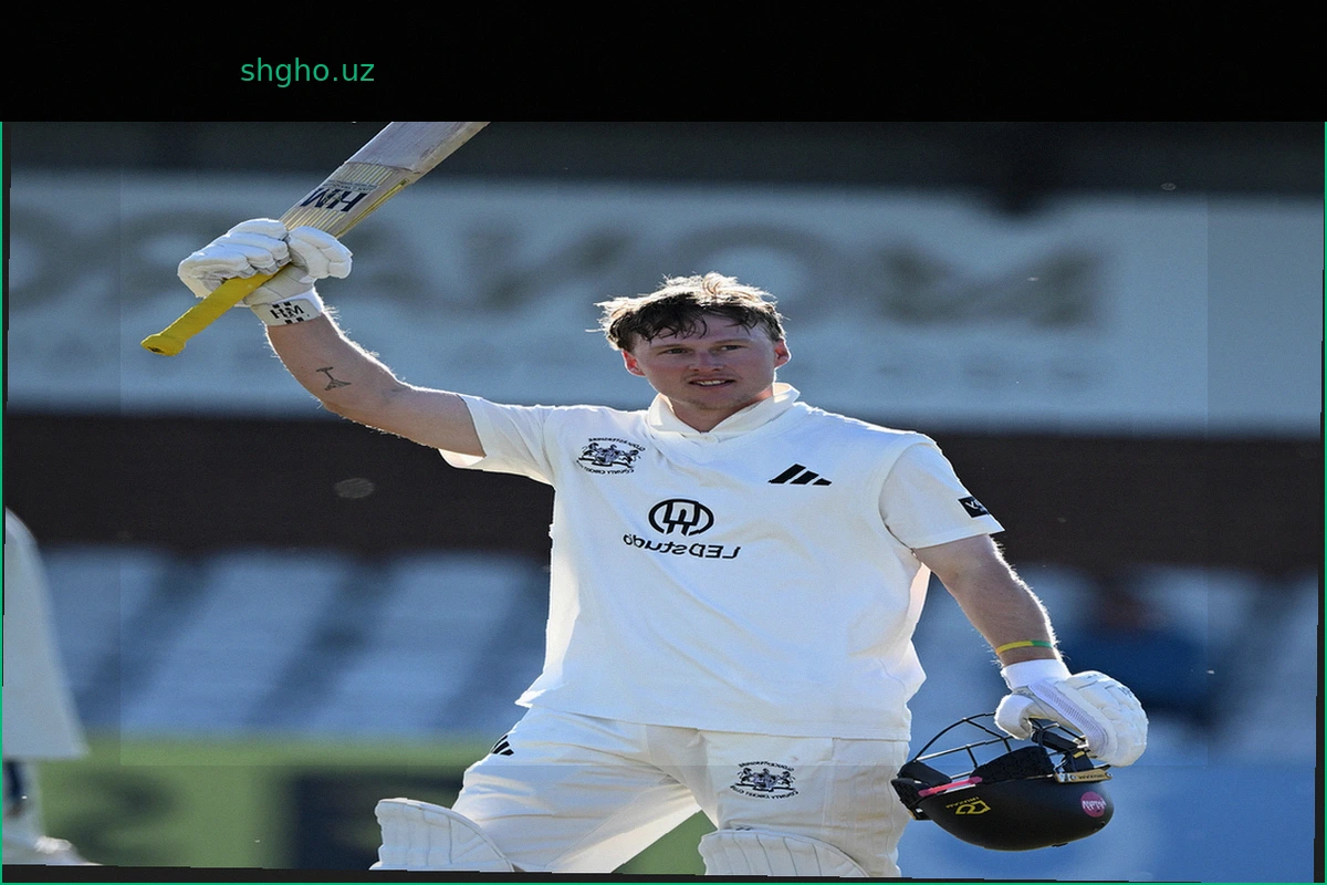Gloucestershire warm to task thanks to Hammond hundred