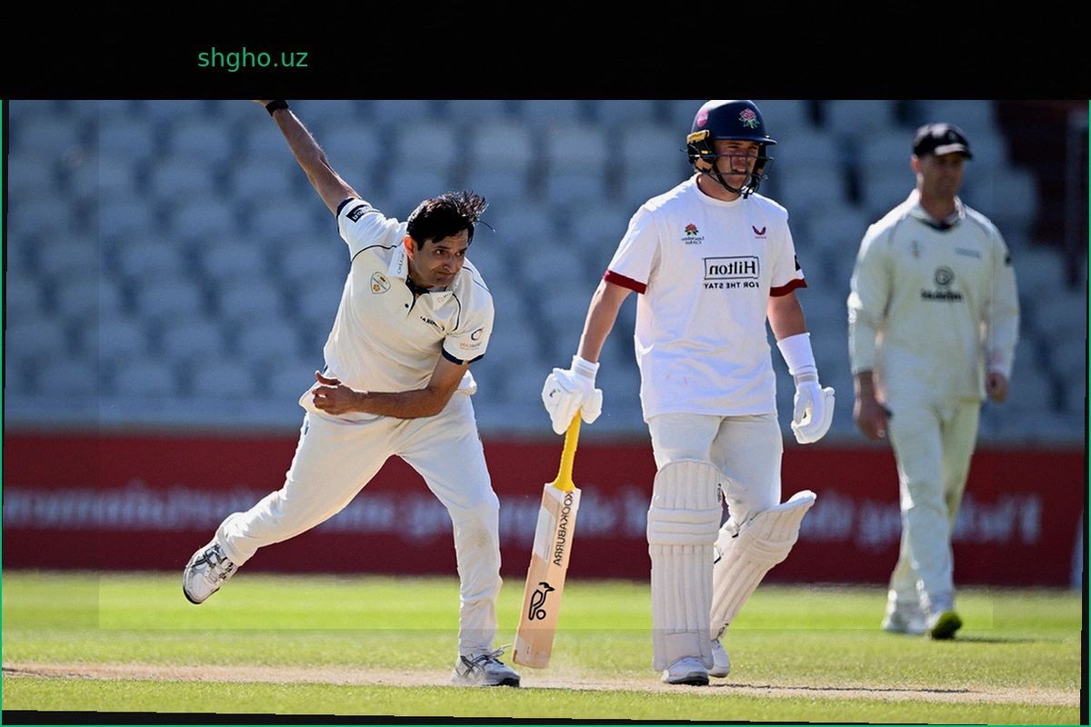 Abbas, Dal wreck Lancashire before Montgomery cements Derbyshire advantage